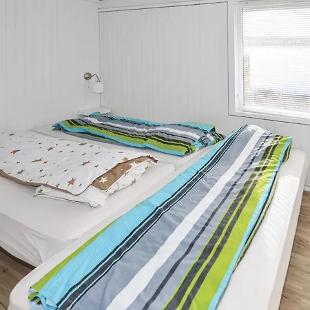 Semesterbostad 2 Bedroom Beautiful In Pandrup *