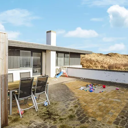Semesterbostad 2 Bedroom Beautiful In Pandrup